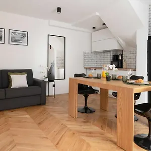 Maisonnette In The Heart Of 4p1br - Nation Paris